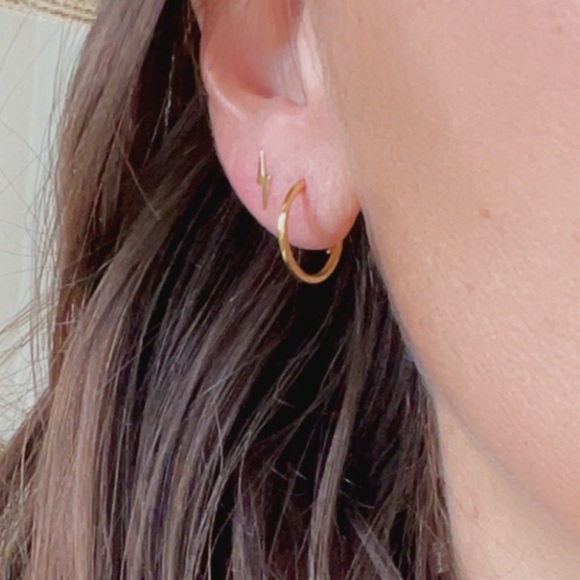 14k Gold Hoop Earrings Diamond Cut 12mm - Picture 5 of 7